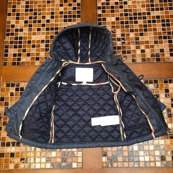 Burberry Quilted Toggle Winter Coat - Picture 4 of 8